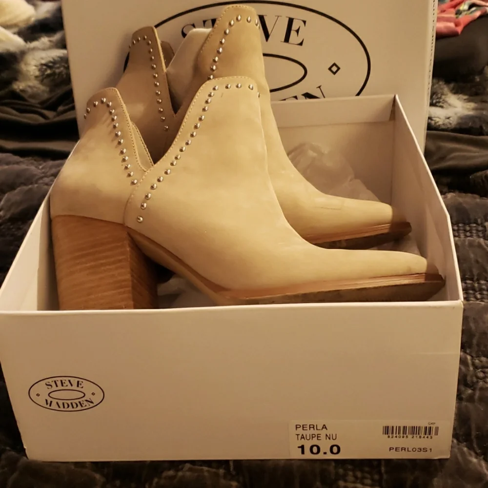 Booties - Picture 1 of 6